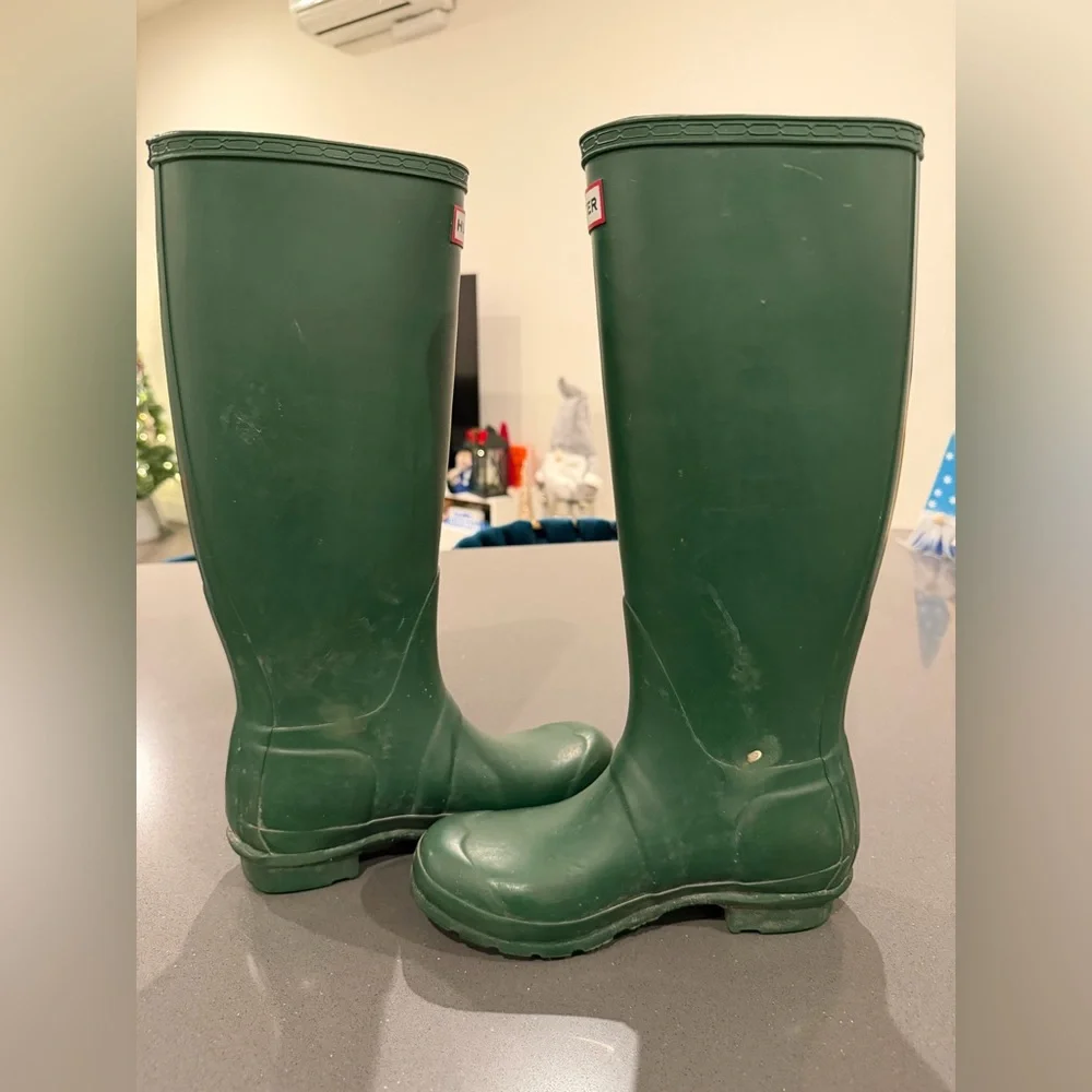 Hunter Original Tall Rainboot in‎ Green Size Womens 5 Mens 4